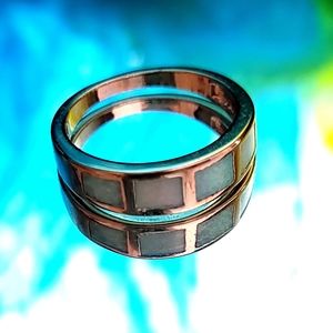 Rose gold and opal ring